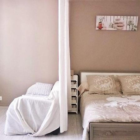 Apartamento Locations Rives De Seugne - De Gaulle Jonzac Habitación foto