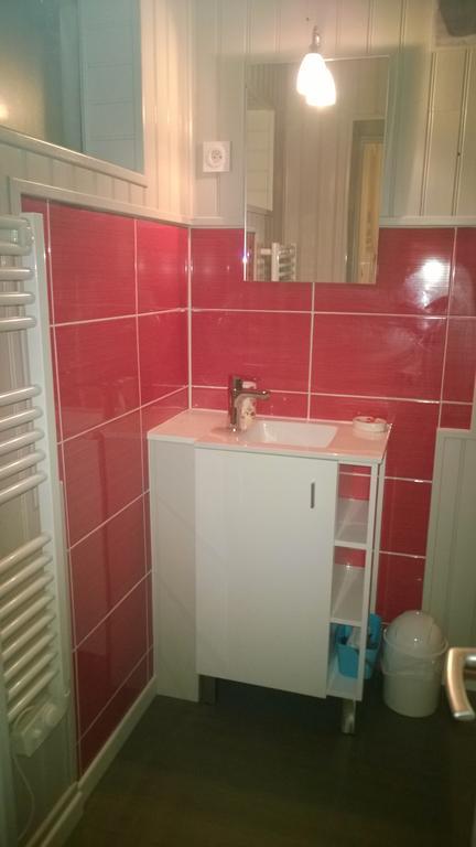 Apartamento Locations Rives De Seugne - De Gaulle Jonzac Exterior foto