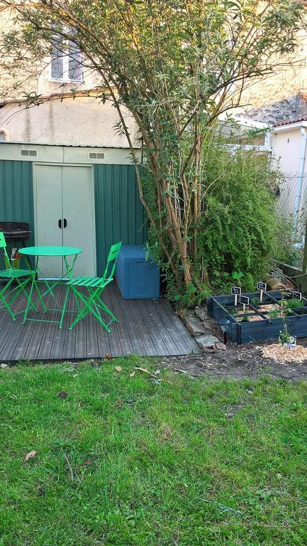 Apartamento Locations Rives De Seugne - De Gaulle Jonzac Exterior foto
